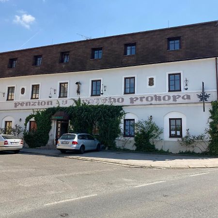 Pension U Sv. Prokopa Hotel Stredokluky Exterior photo