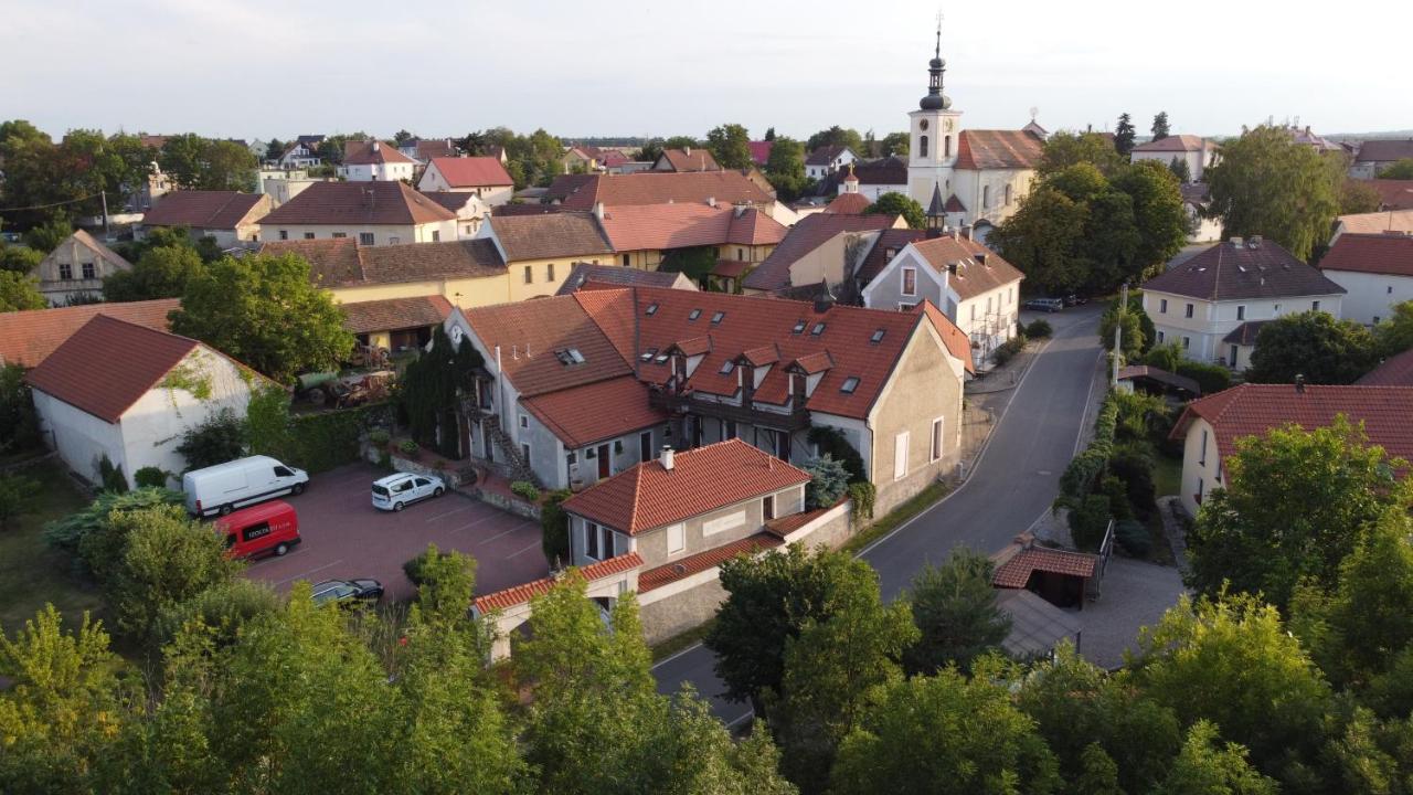 Pension U Sv. Prokopa Hotel Stredokluky Exterior photo