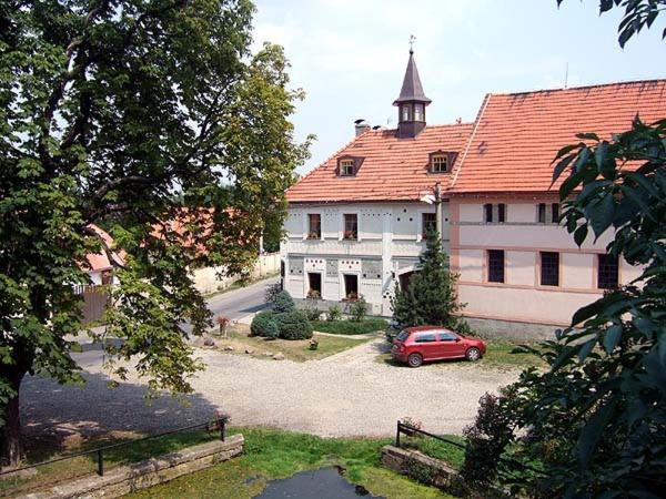 Pension U Sv. Prokopa Hotel Stredokluky Exterior photo